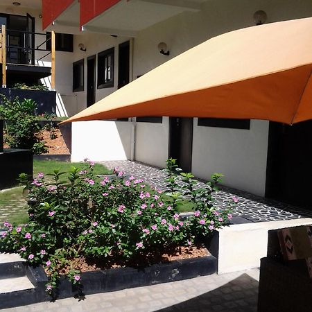 Détente Hôtel Abiyán Exterior foto