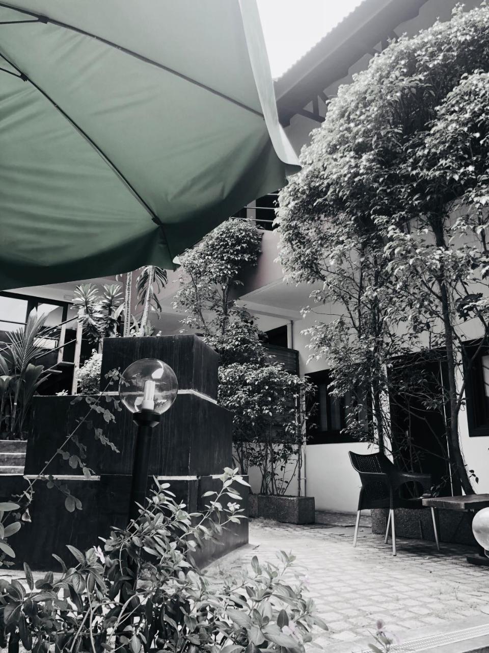Détente Hôtel Abiyán Exterior foto